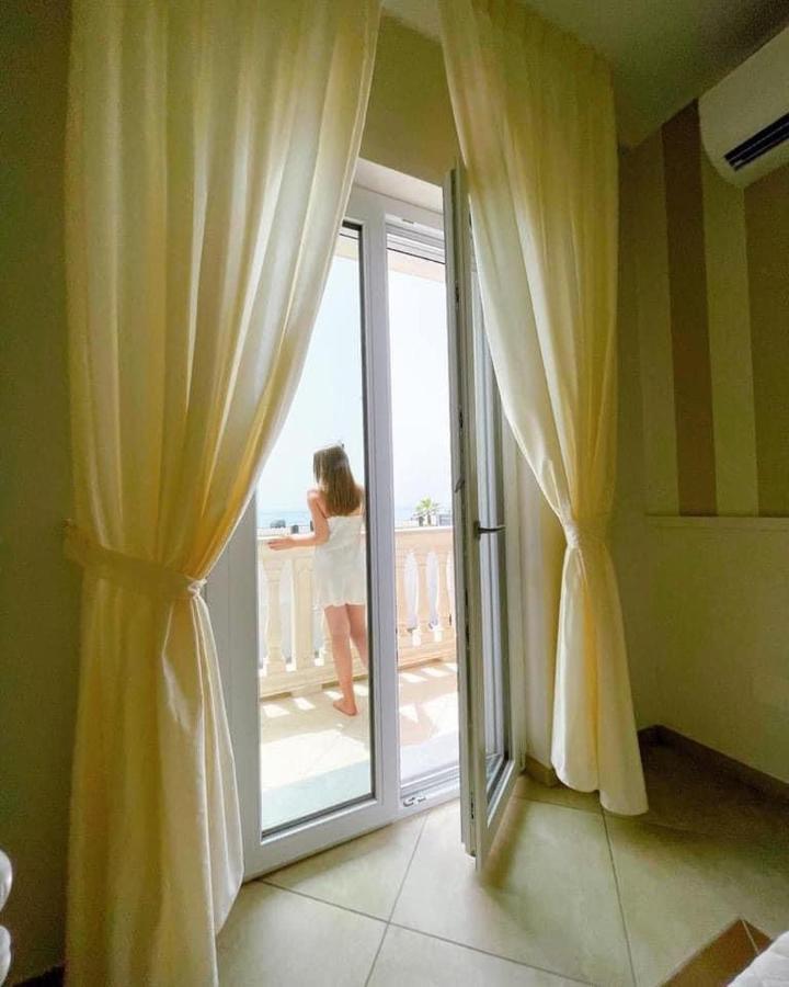 Crialesi Boutique Rooms Falerna Buitenkant foto